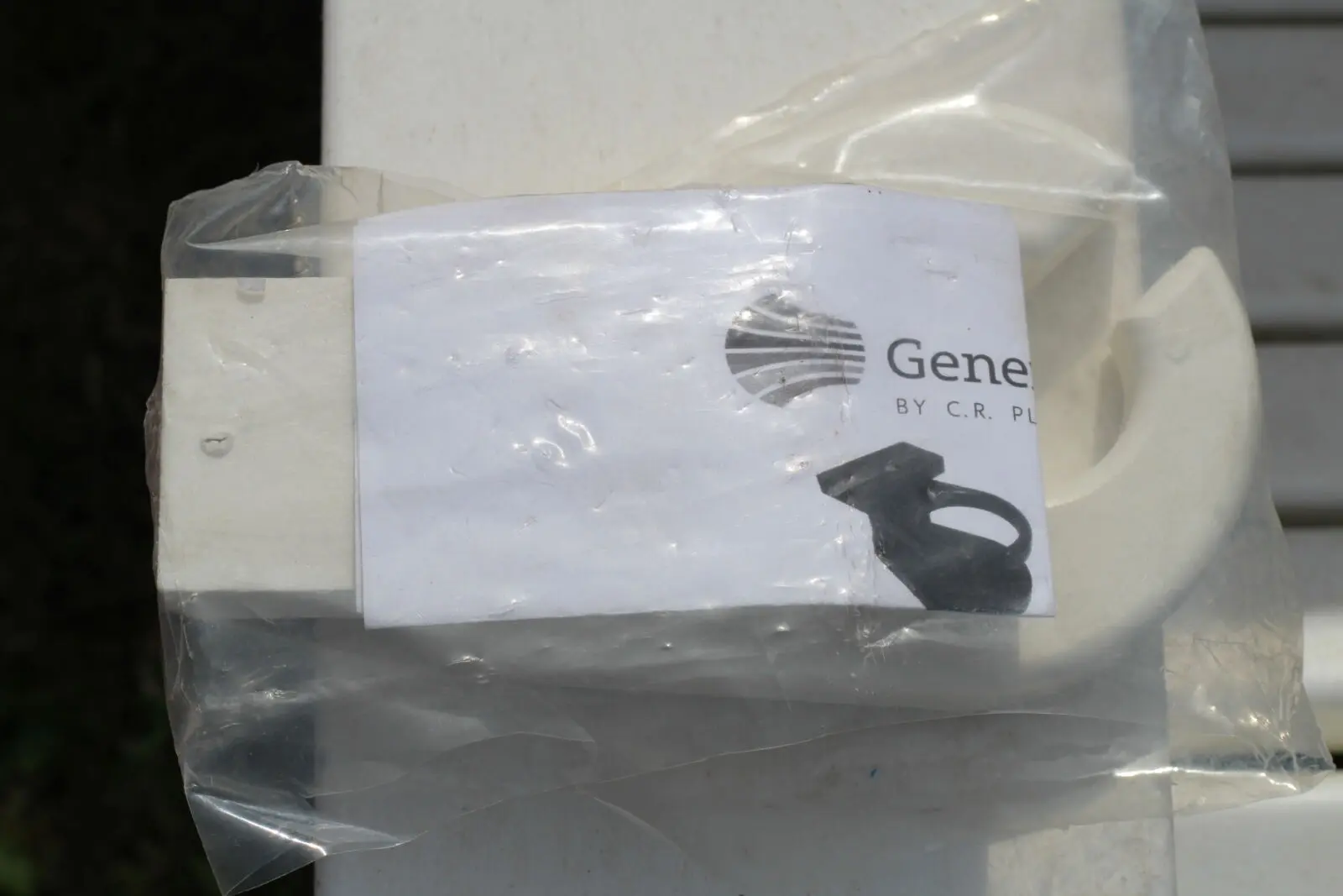 White recycled plastic chair component in packaging | Mobek